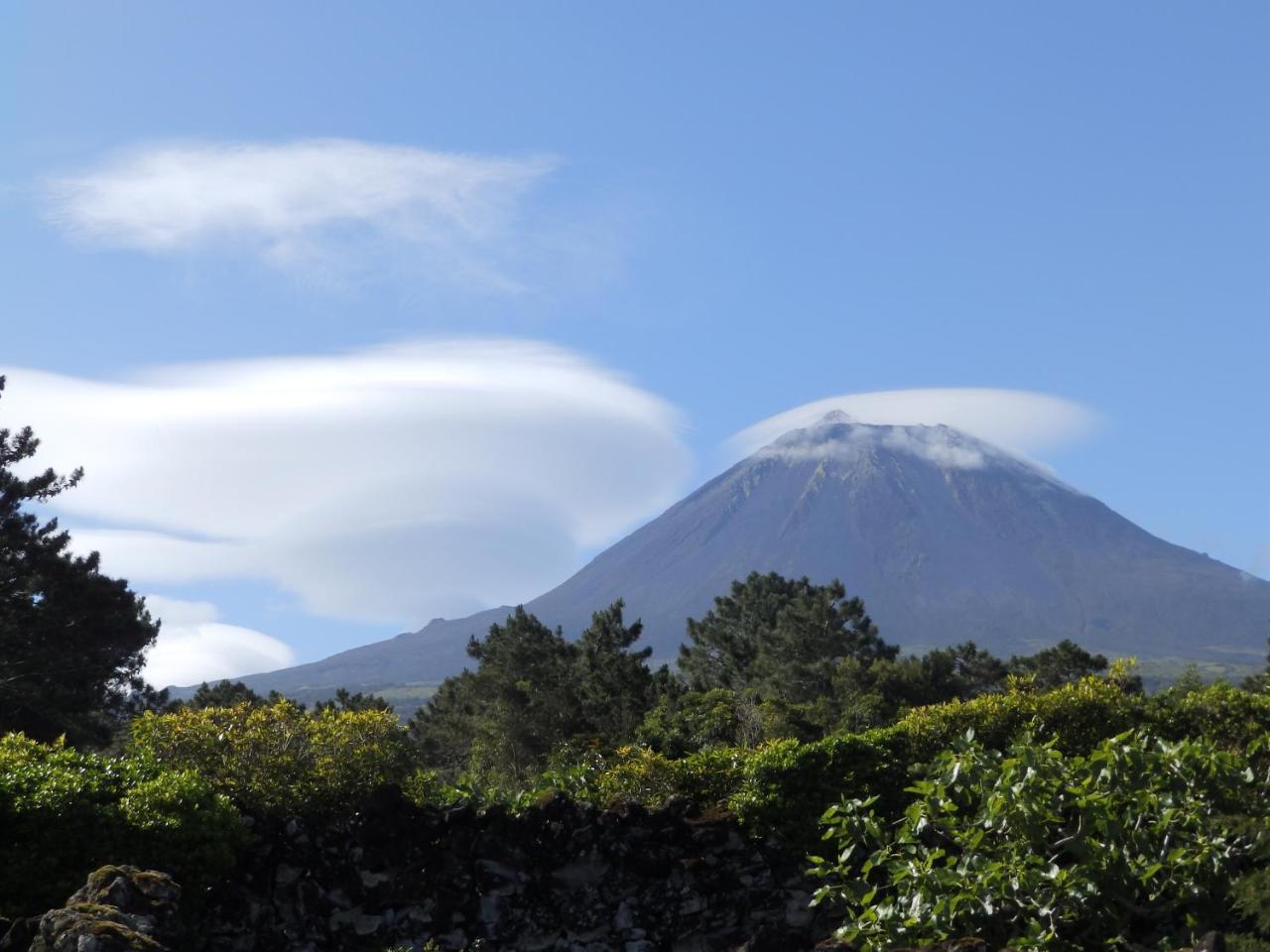 Casas Alto Da Bonanca Pension São Roque do Pico Buitenkant foto